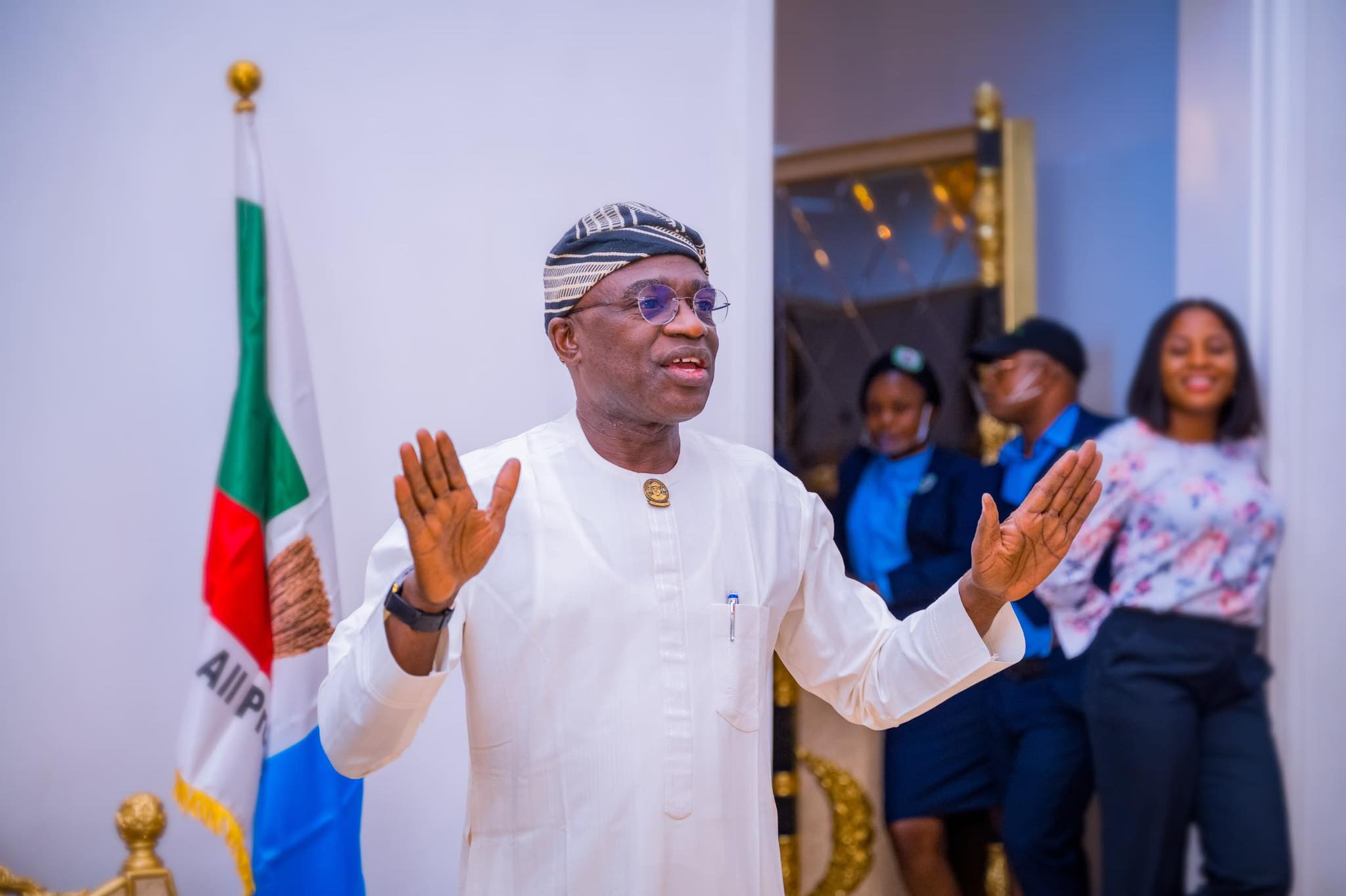 貝努埃州州長海辛斯．阿利亞牧師稱襲擊事件「令人髮指」。（翻攝自FB@Fr. Hyacinth Iormem  Alia）